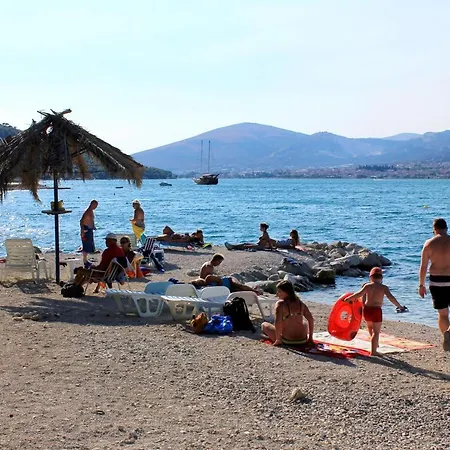 With A Swimming Pool Mastrinka, Ciovo - 11717 Apartment *